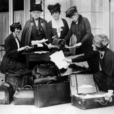 Members of League of Women Voters, June 1920